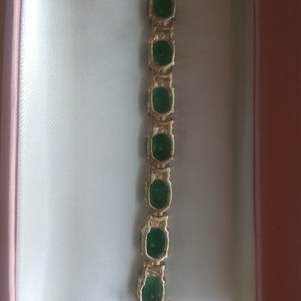 14KT Y/G 29CT Fabulous Emerald Diamond Bracelet - Picture 13 of 17
